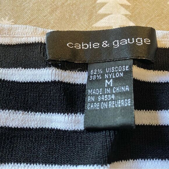 🌺3 for $30🌺Cable & Gauge Black and White Striped Tank Top, size M. (S120) - Picture 3 of 6
